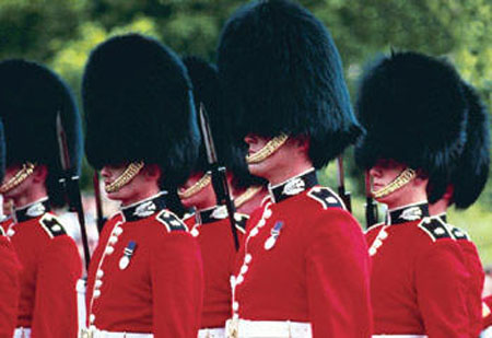 Youth Travel - London Hostels - Changing of the Guards