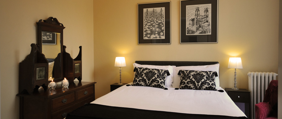 ROSCOE HOUSE BY URBAN CHIC