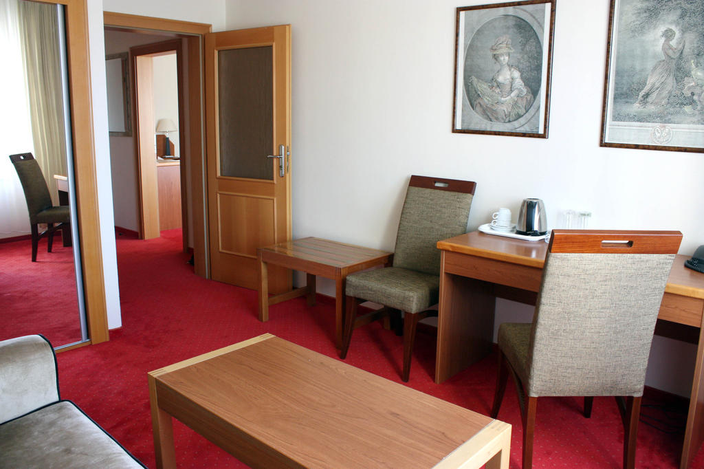 Hotel THERESIA 