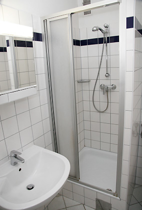 STRAWBERRY YOUTH HOSTEL VIENNA