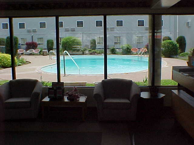 RED CARPET INN AND SUITES NIAGARA FALLS