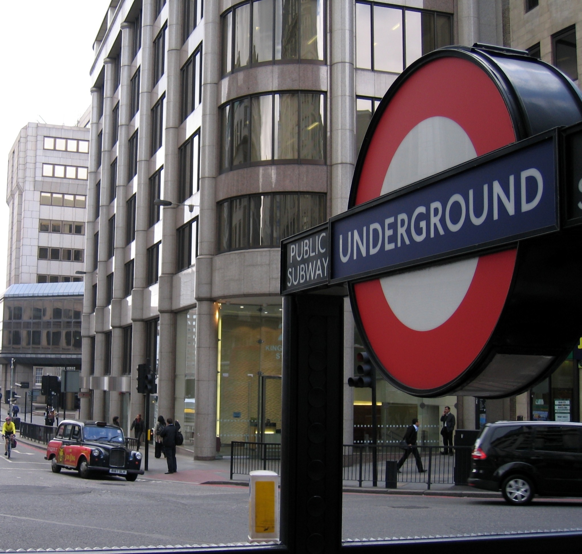 London Bargain Holiday - Travel to London - London Hostels