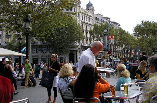 Amanda Sears- Spanish Mishap Part 1- hostels247 blog-La Rambles Barcelona-travel social networking-