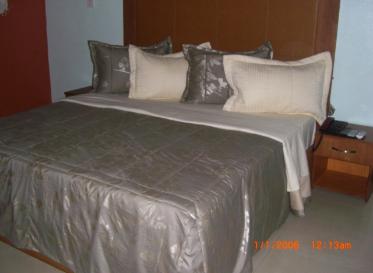 DE RITZ HOTEL DELUXE