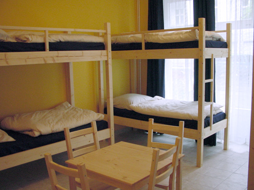 Hostels Accommodation save money on Holiday